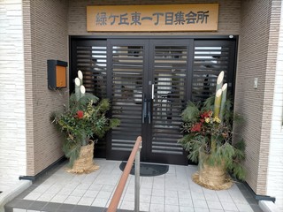}-08.jpg